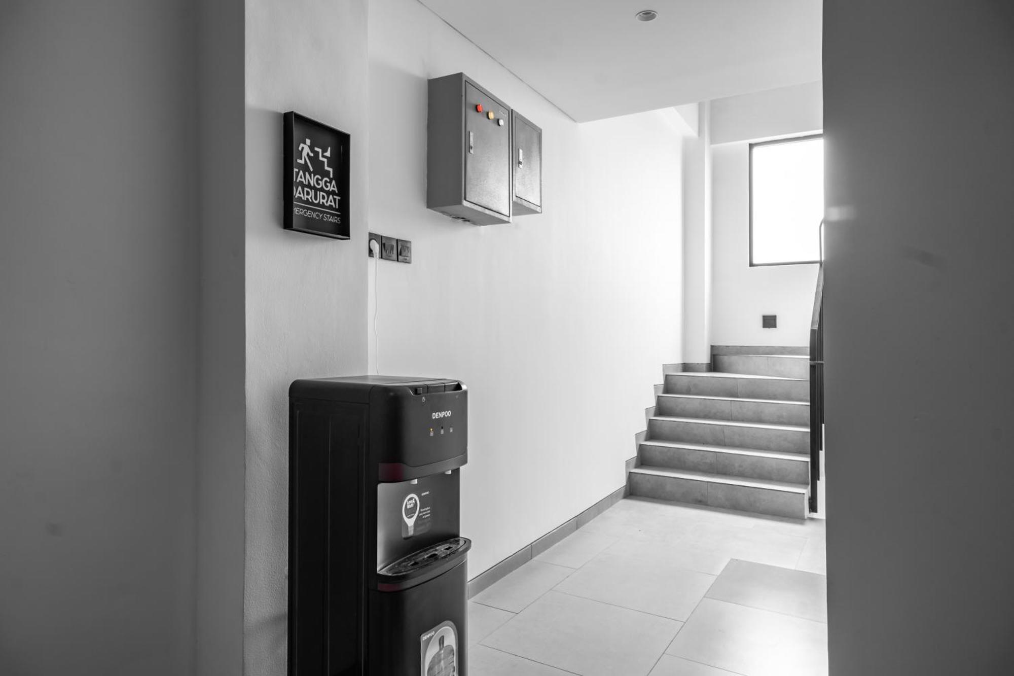 Assa Hotel Semarang Exterior foto